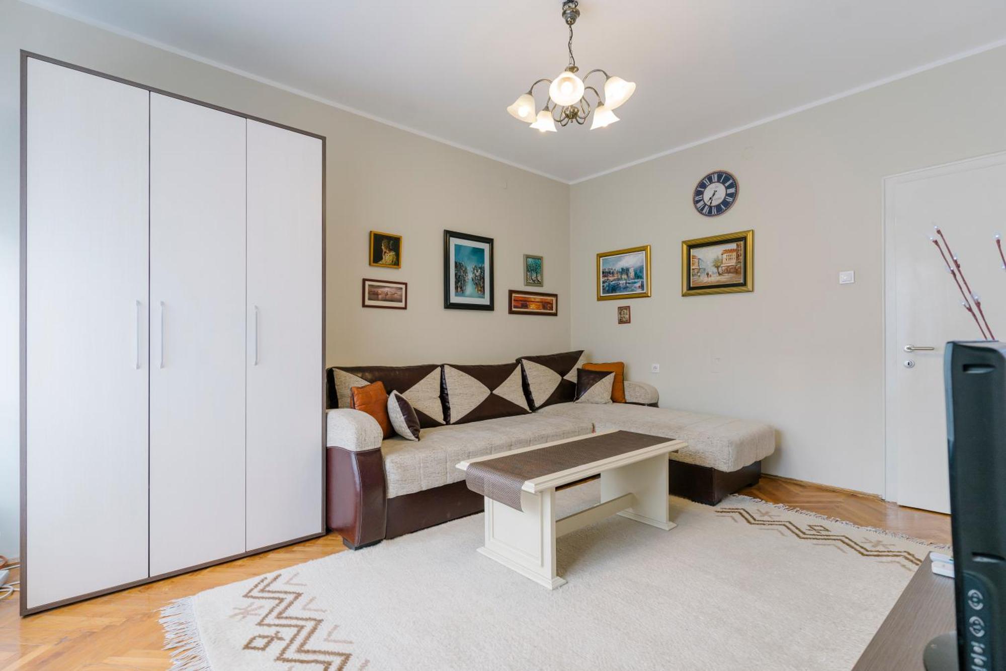 Nis Downtown Residence Luaran gambar